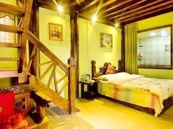 Lijiang Encounter Days Inn Екстер'єр фото