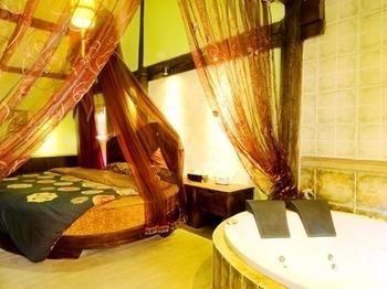 Lijiang Encounter Days Inn Екстер'єр фото