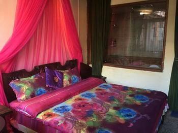 Lijiang Encounter Days Inn Екстер'єр фото